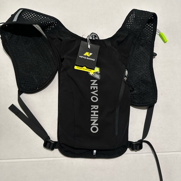 Black Hydration Backpack - Picture 2 of 6